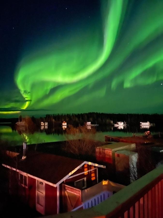 Aurora Bayside Inn Yellowknife Eksteriør billede