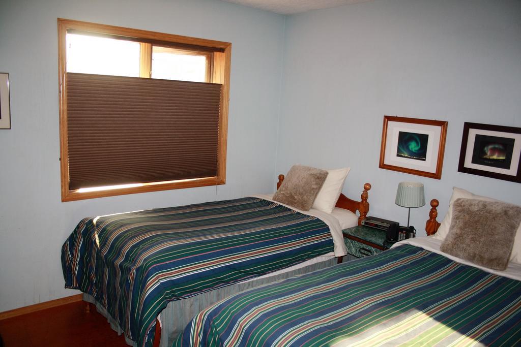 Aurora Bayside Inn Yellowknife Værelse billede