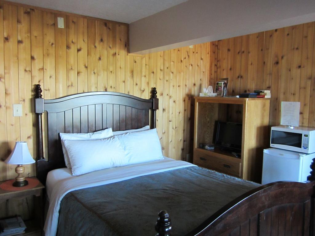 Aurora Bayside Inn Yellowknife Værelse billede